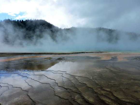 Grand Prismatic Spring in Yellowstone