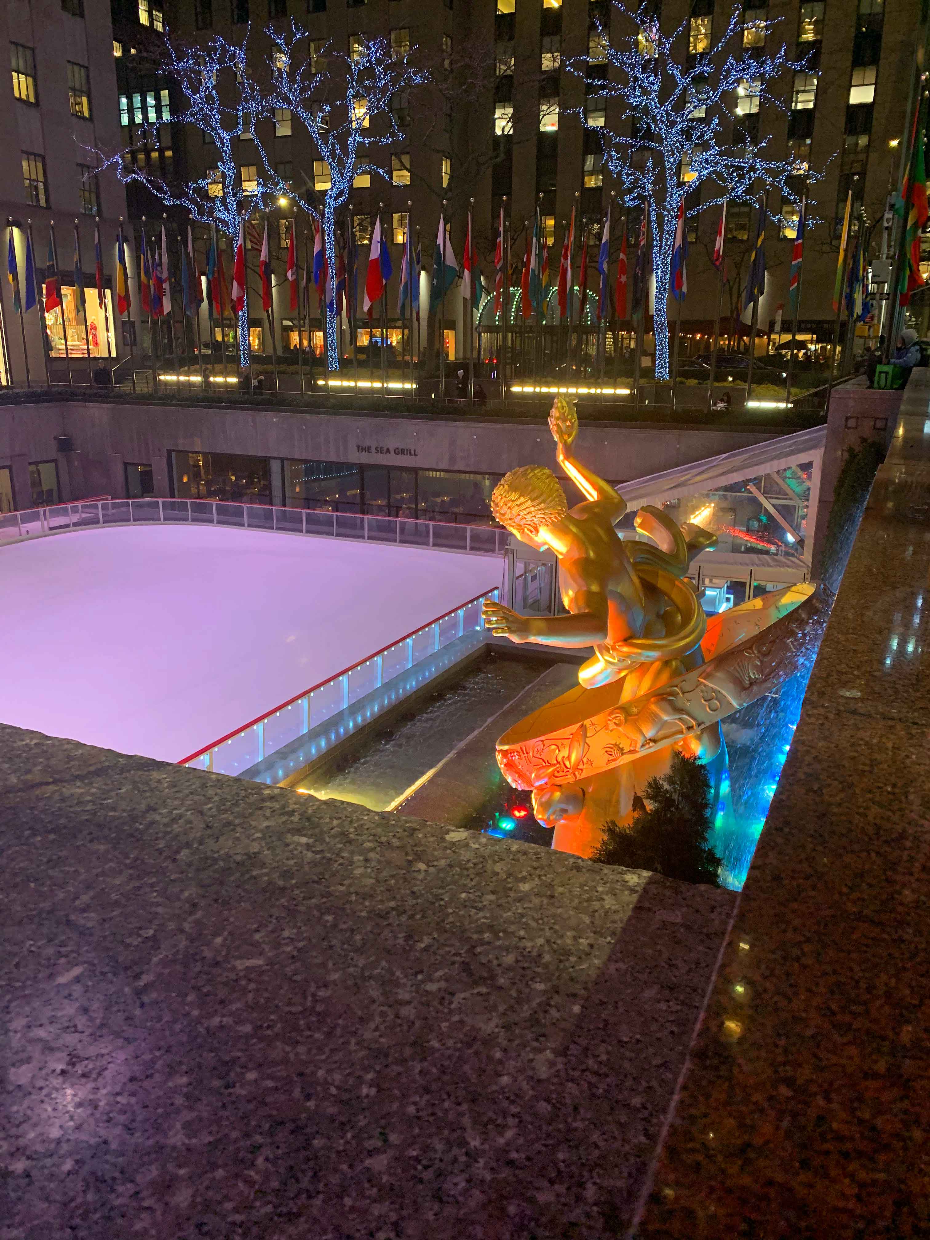 30 Rock skating rink
