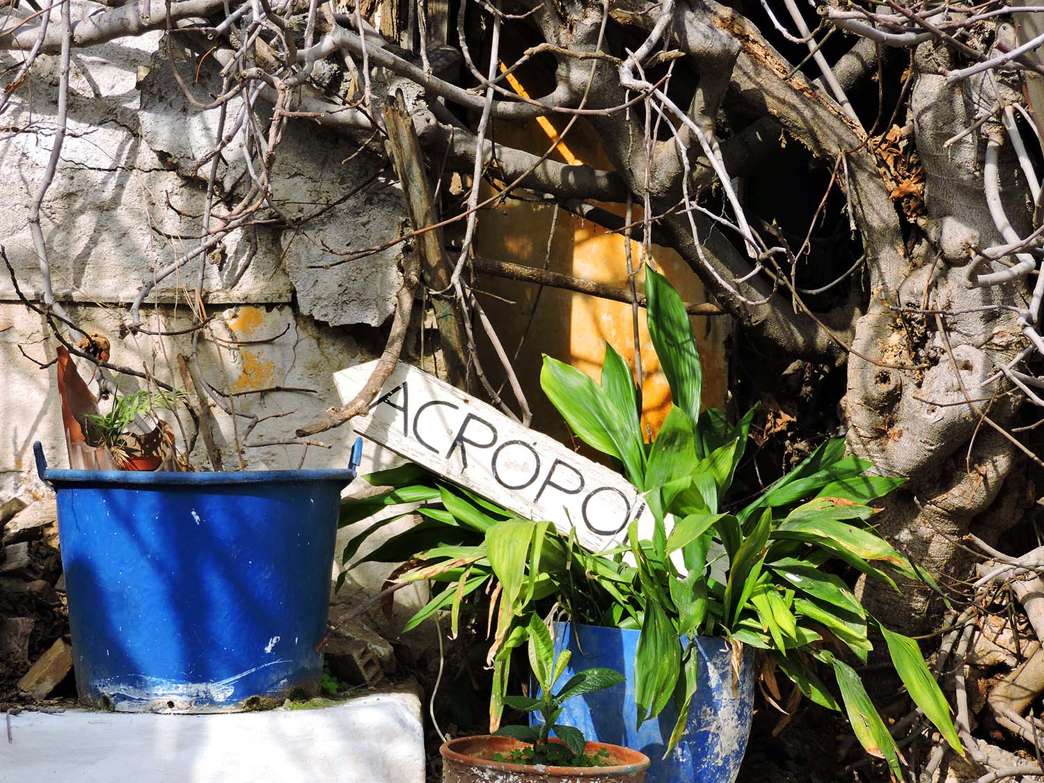 Acropolis sign in Anafiótika