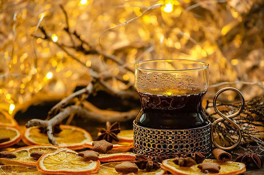 Pretty Gluhwein holiday shot