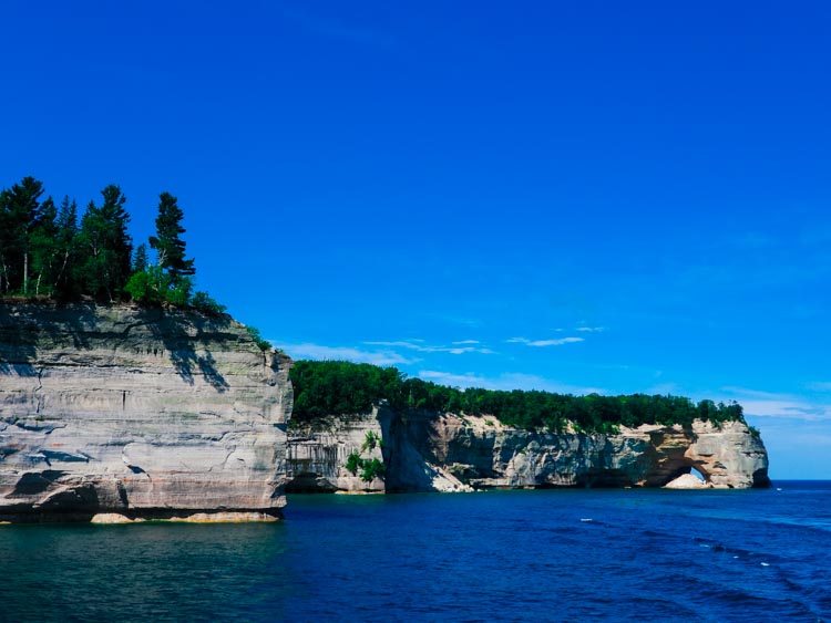 Undulating shoreline with rocks