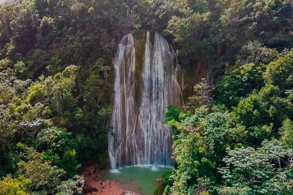 El Limon waterfall in Dominican Republican