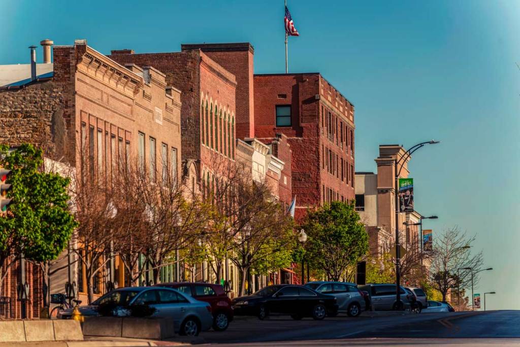 downtown lawrence kansas