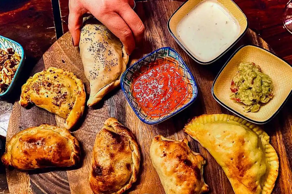 must try barcelona street food empanadas