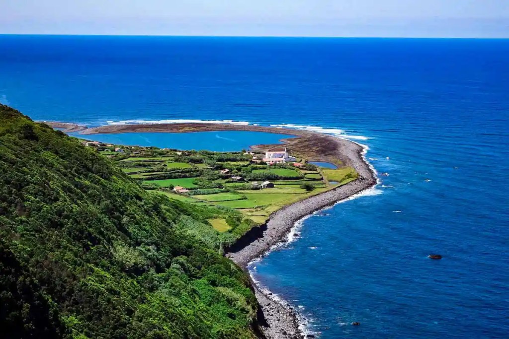 things to do in azores, caldeira do santo cristo