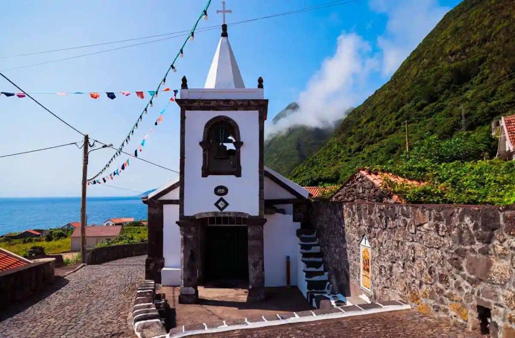 things to do in azores, faja de sao joao