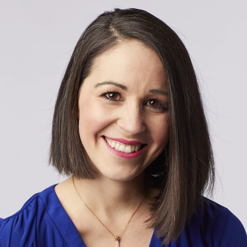 Beth Santos headshot
