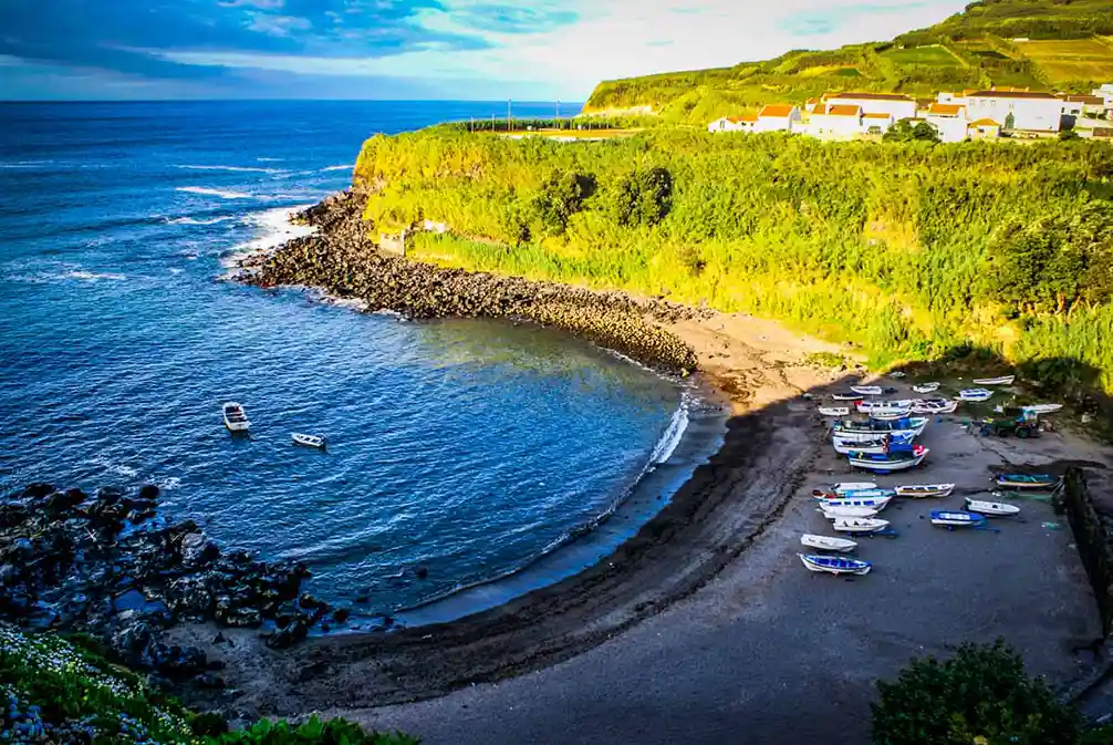 Praia dos Moinhos Azores Beaches